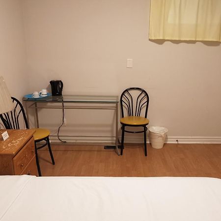Cozy Private Rm Heart Of North York Free Parking Full Kitchen Close To Downtown Apartment Toronto Luaran gambar