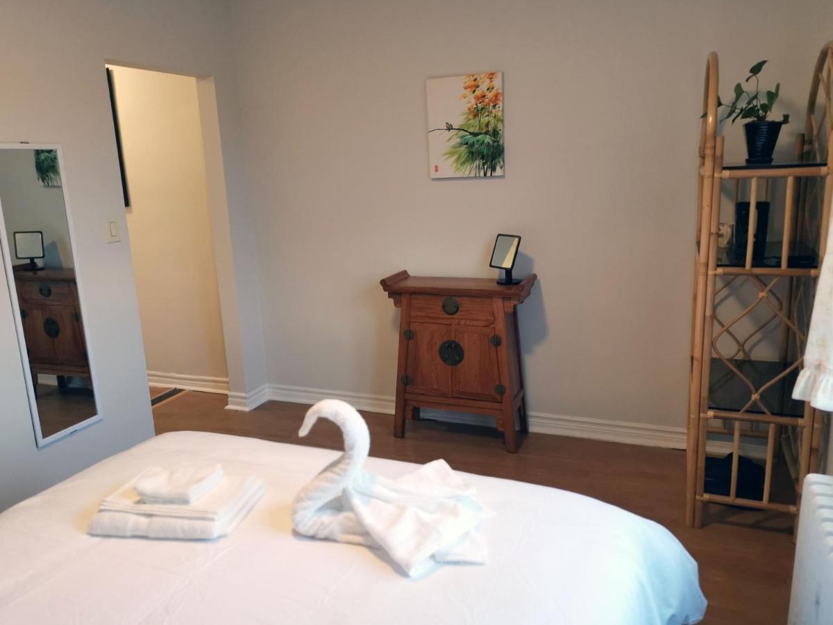 Cozy Private Rm Heart Of North York Free Parking Full Kitchen Close To Downtown Apartment Toronto Luaran gambar