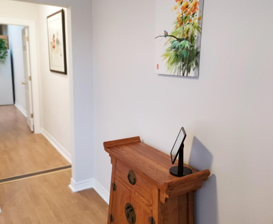 Cozy Private Rm Heart Of North York Free Parking Full Kitchen Close To Downtown Apartment Toronto Luaran gambar